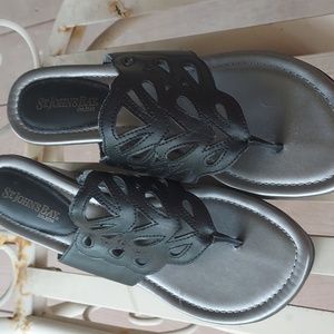 New St John's Bay sandals     Size 8 1/2 M..Heels measure 2 1/2 inches high